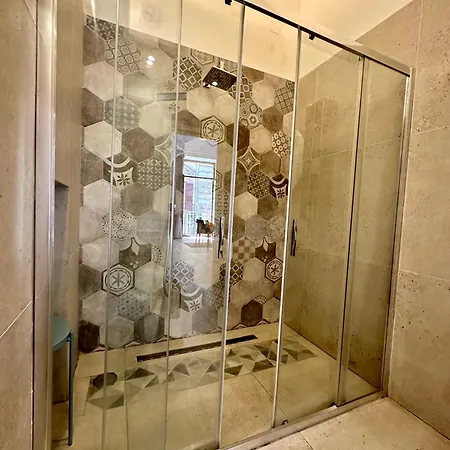 Martucci 83 Oda ve Kahvaltı