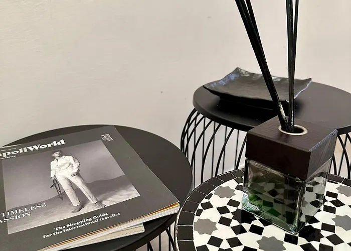 Alojamento de Acomodação e Pequeno-almoço Martucci 83 4*